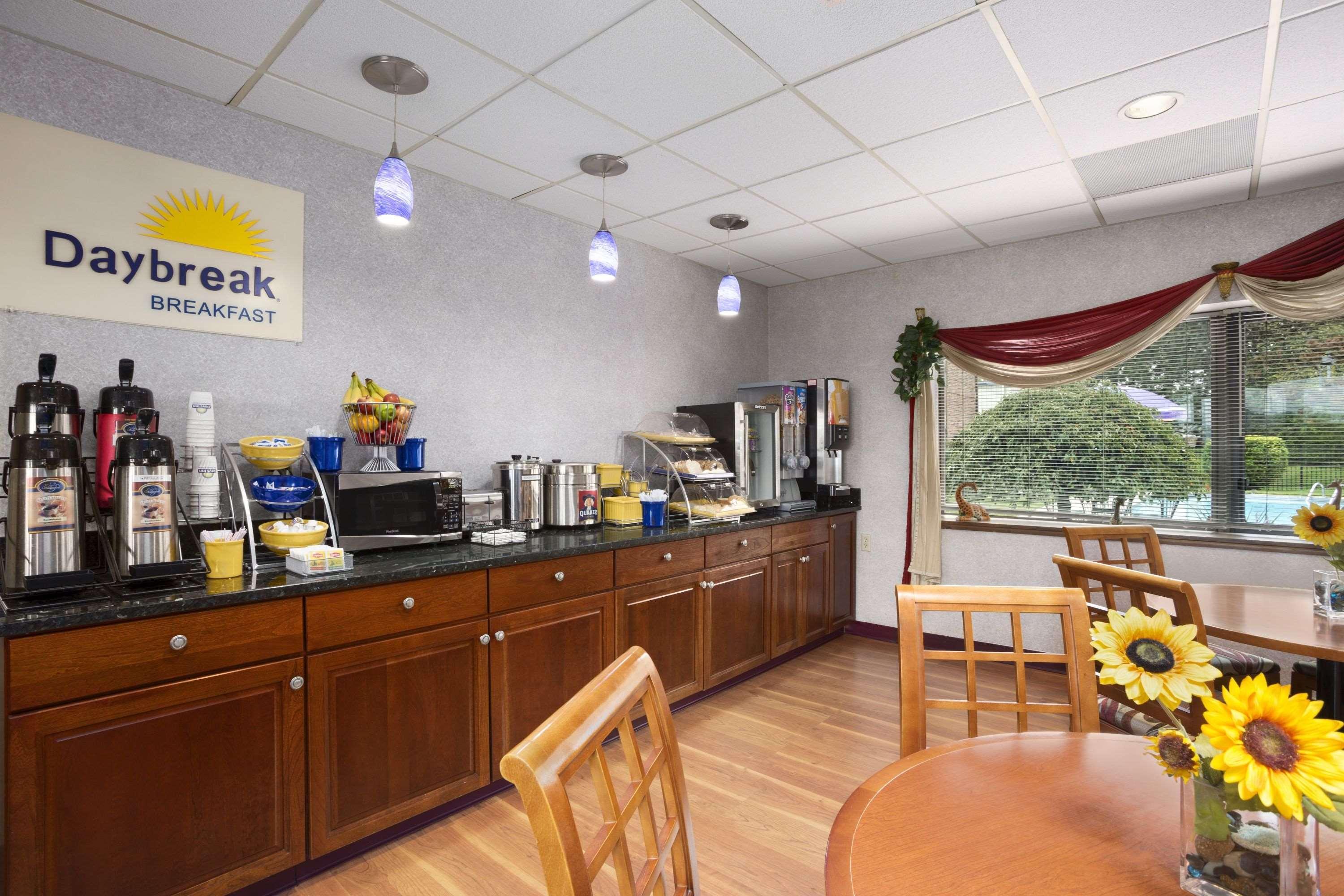 Days Inn By Wyndham Middletown Eksteriør billede